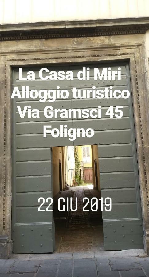 Апартаменты La Casa Di Miri Фолиньо Экстерьер фото